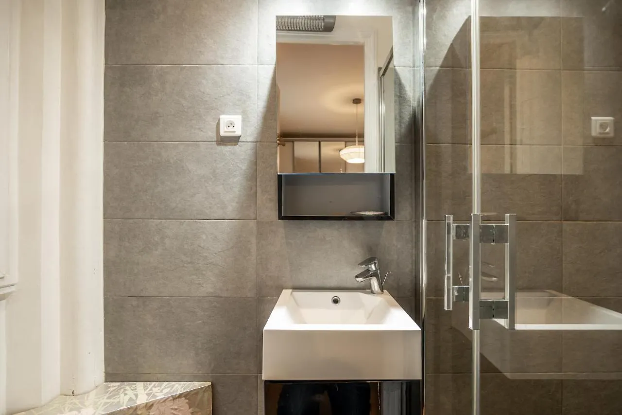 Veeve - Vivid, Vivace Apartment Paris