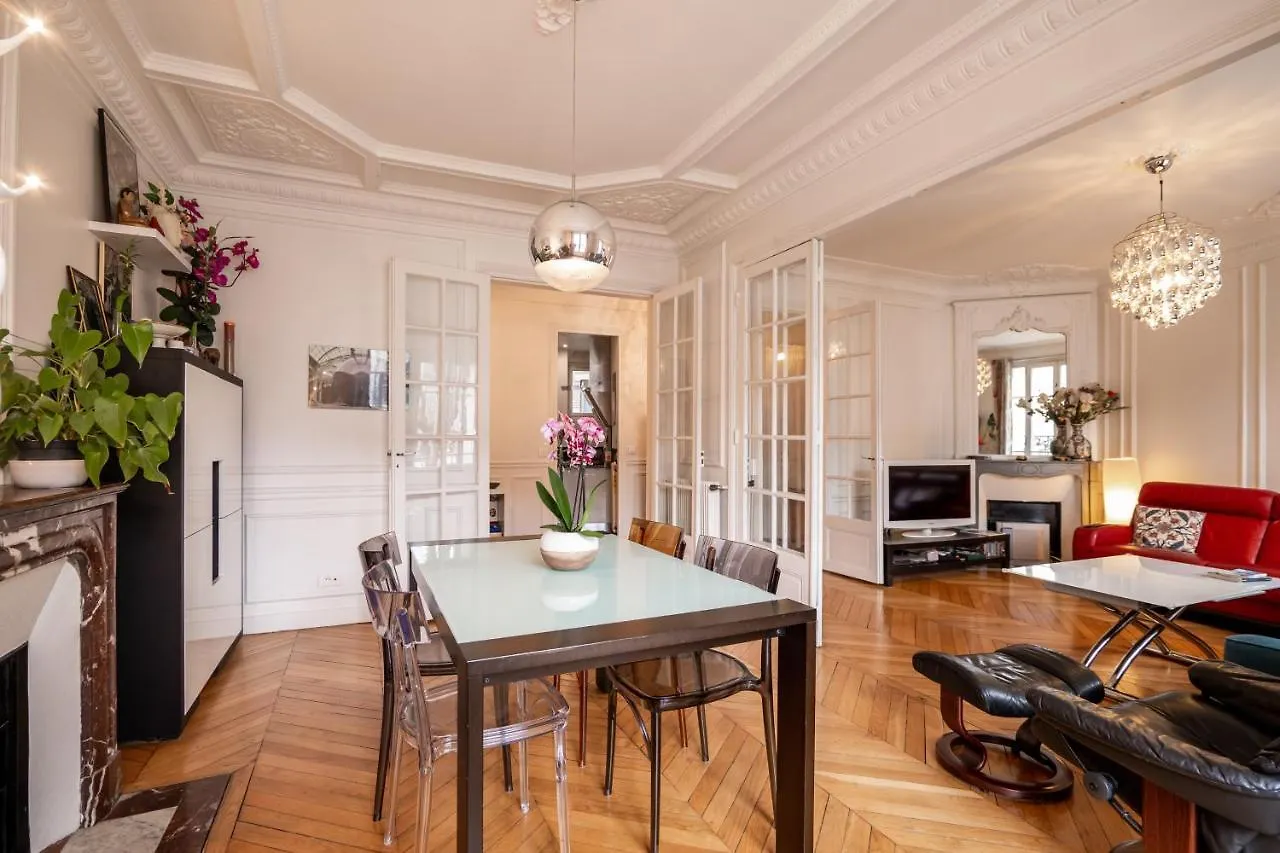 Veeve - Vivid, Vivace Apartment Paris 0*,
